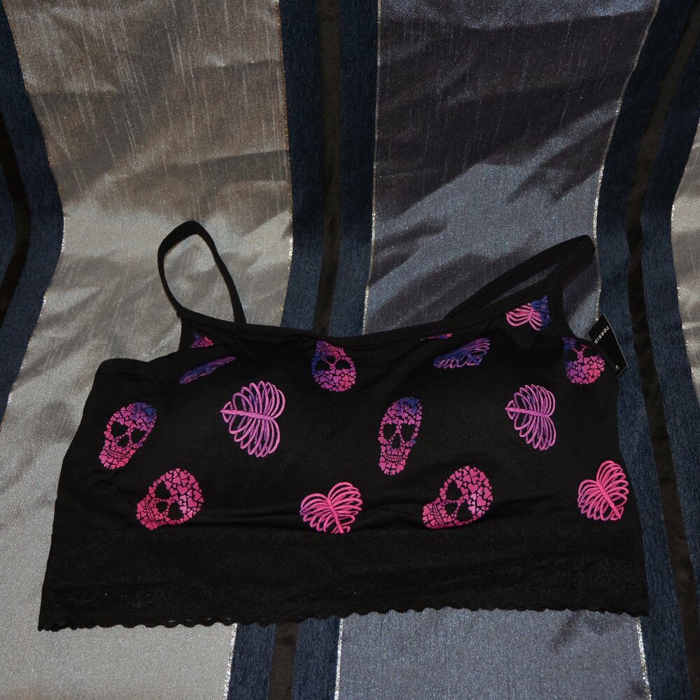 🚫SOLD🚫 Torrid Curves Bralette Wireless Skull Heart Ribs Lace Size 1 NWT